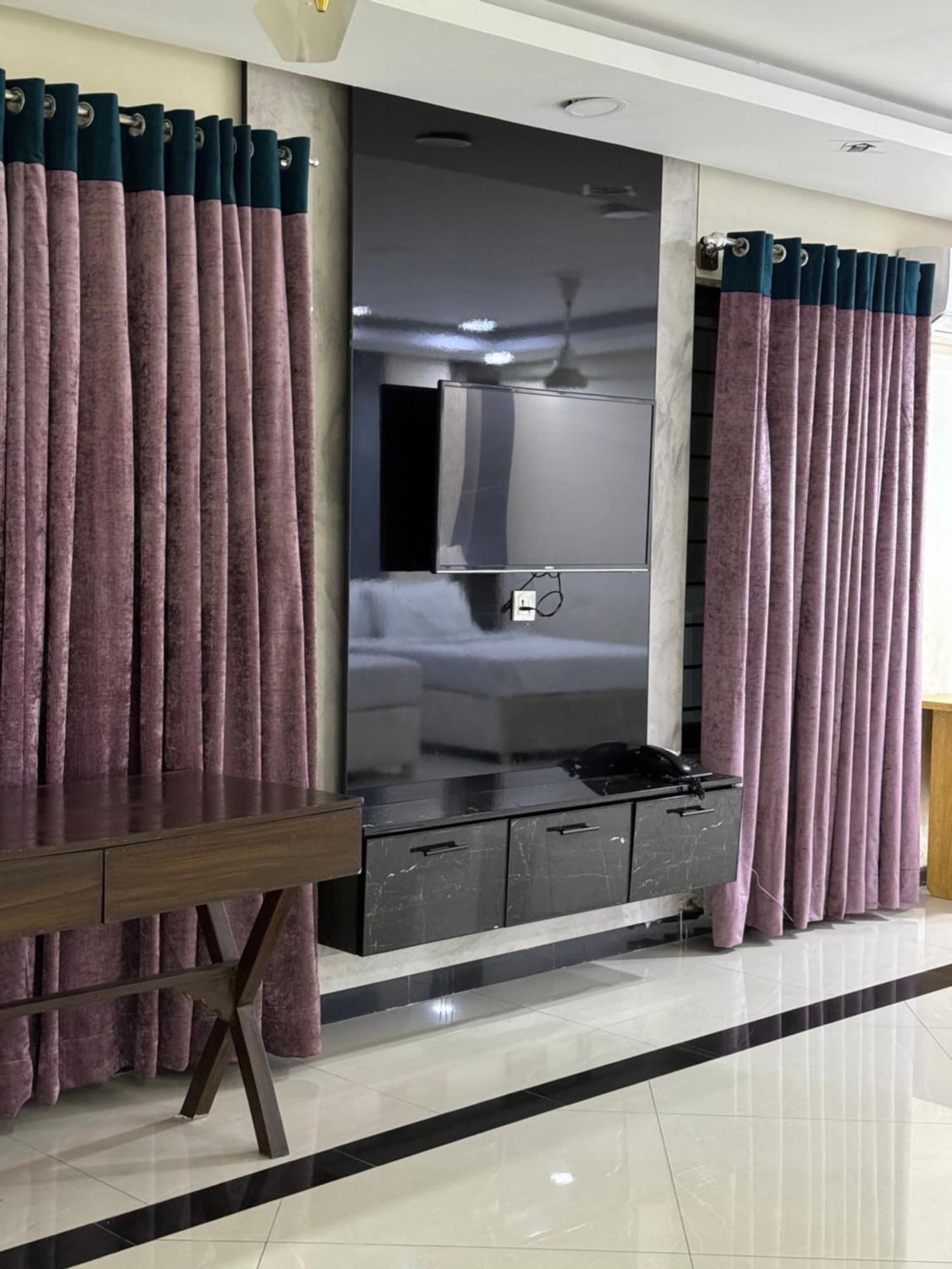 Rose Valet Guest House Islamabad Bagian luar foto