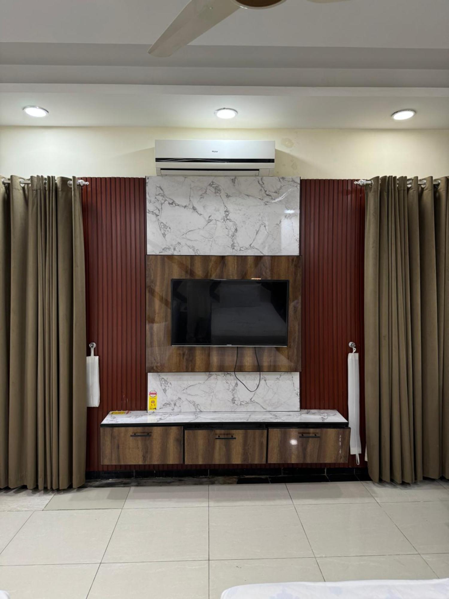 Rose Valet Guest House Islamabad Bagian luar foto